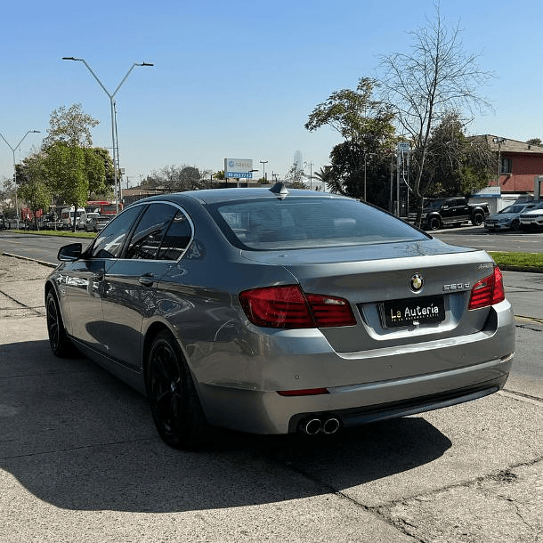 BMW 2.0 520D AT 2013  5