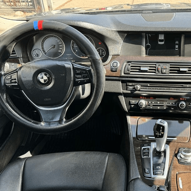 BMW 2.0 520D AT 2013  6