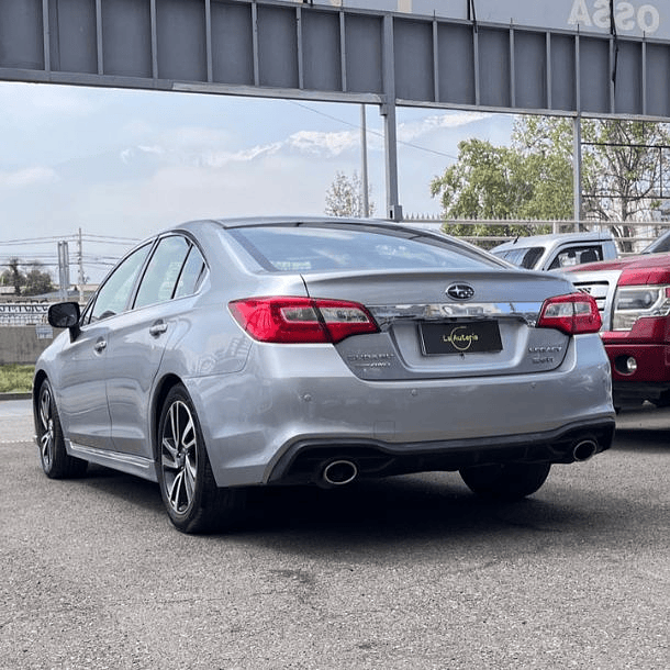 Subaru Legacy 3.6R AT AWD 2019  5