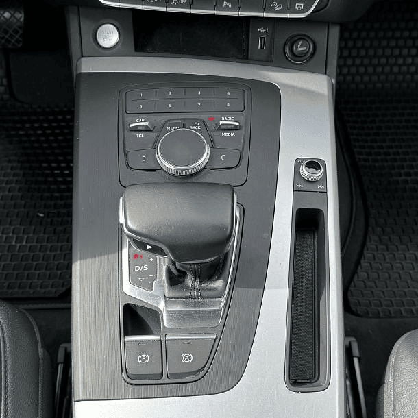 Audi Q5 TSFI 2.0 AT  hybrid 2019  7