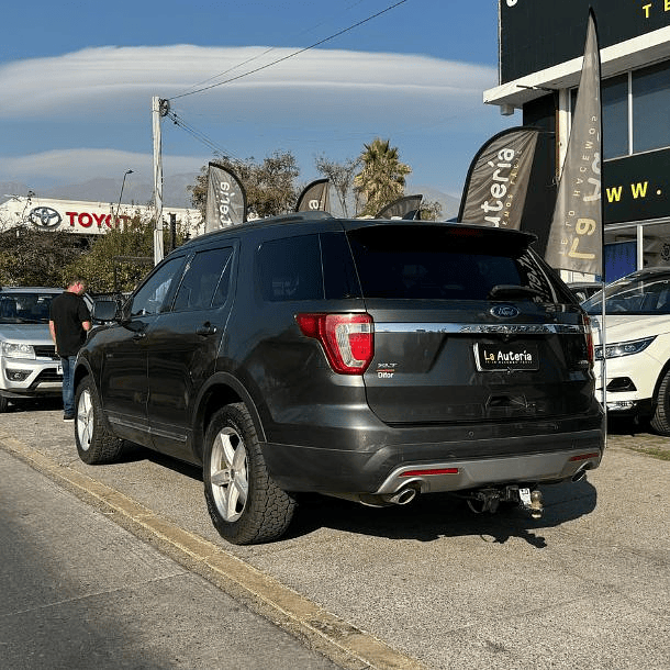Ford Explorer 3.5 XLT AT 4WD 2018  4