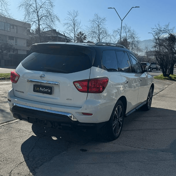 Nissan Pathfinder 3.5 Exclusive CVT AT 4WD 2018  4