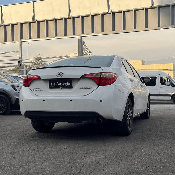 Toyota Corolla GL 1.8 2018  4