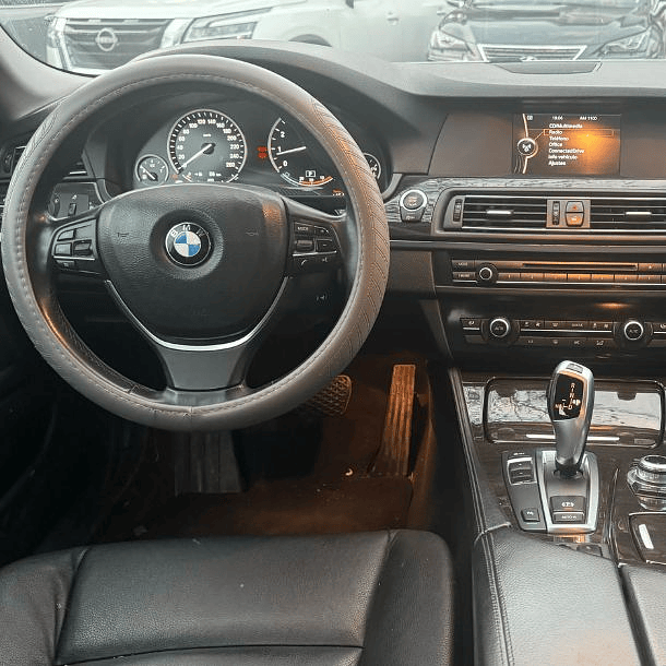 BMW 520i Premium 2.0 AT 2014 4