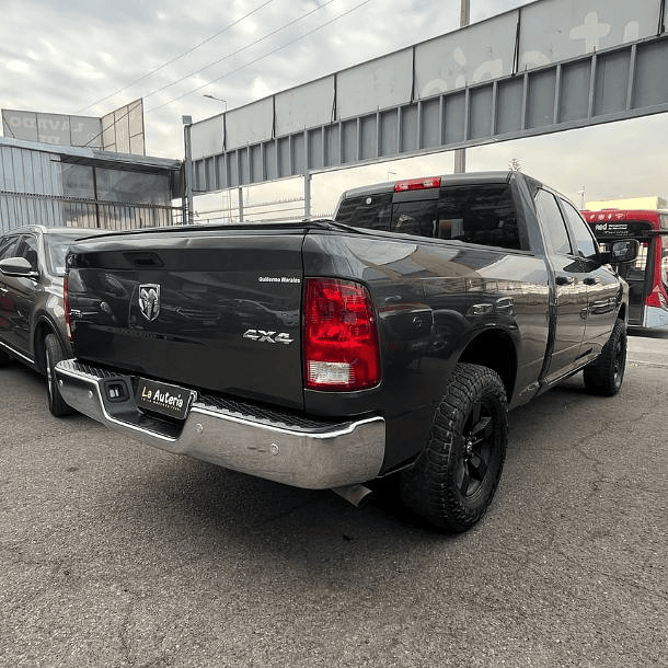 Ram 1500 4X4 3.6 AT 2017  4