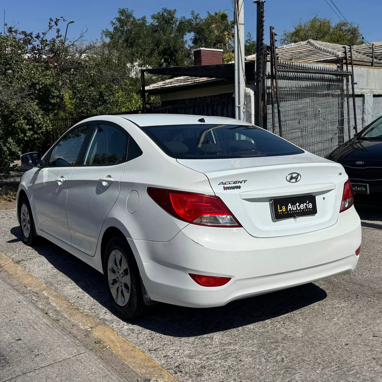 Hyundai Accent RB GL 1.6 AT 2015 2