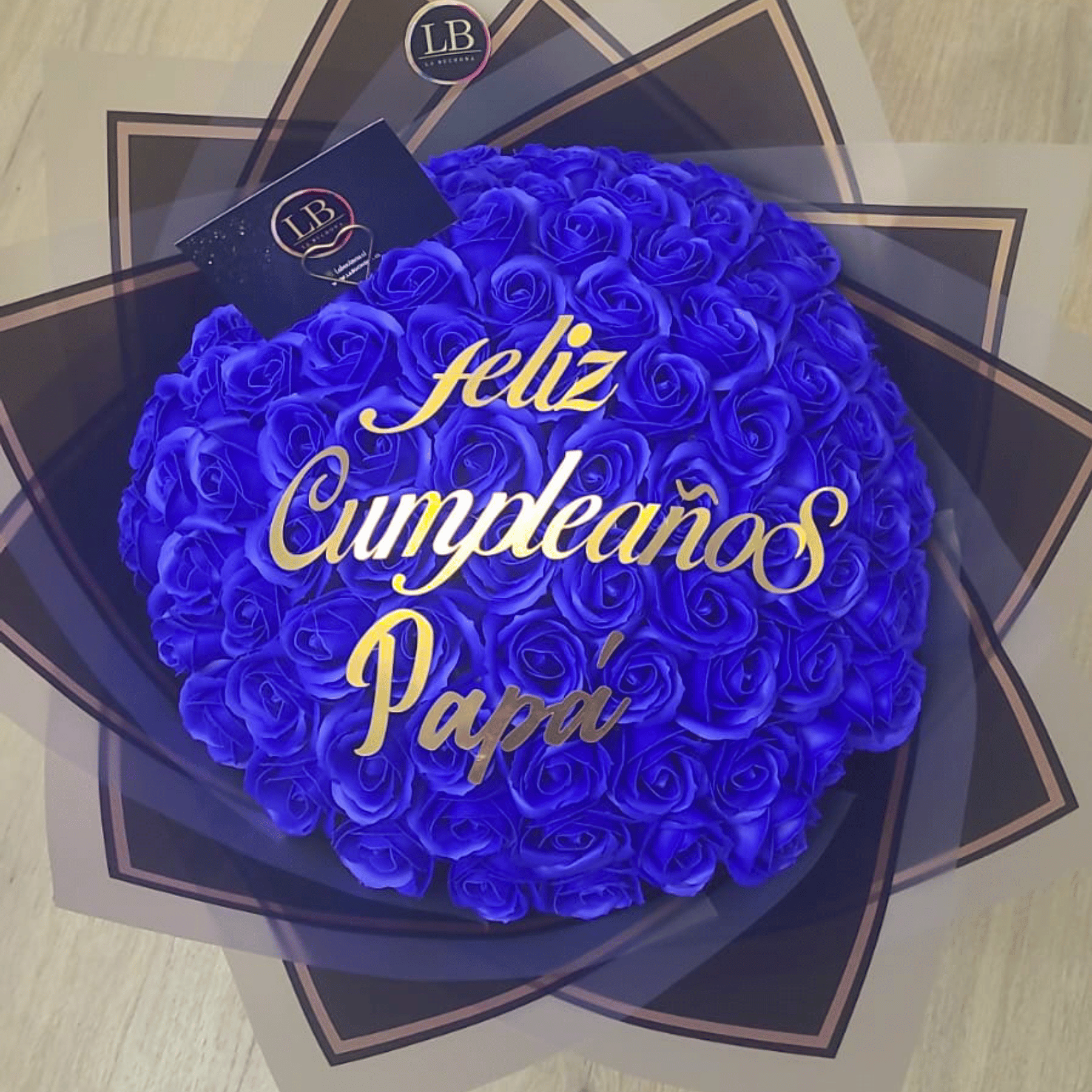 Ramo de 100 Rosas Eternas  1