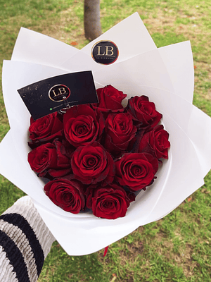 Ramo de 12 Rosas Naturales 