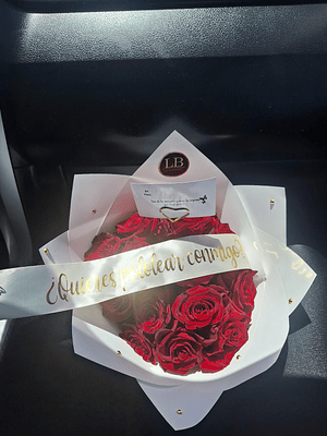 Ramo de 12 Rosas Naturales 