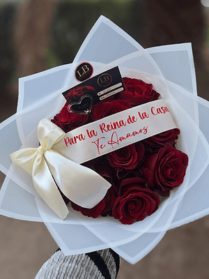 12 Rosas Naturales con mensaje personalizado