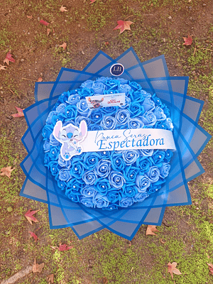 Ramo de 100 Rosas de Stitch 