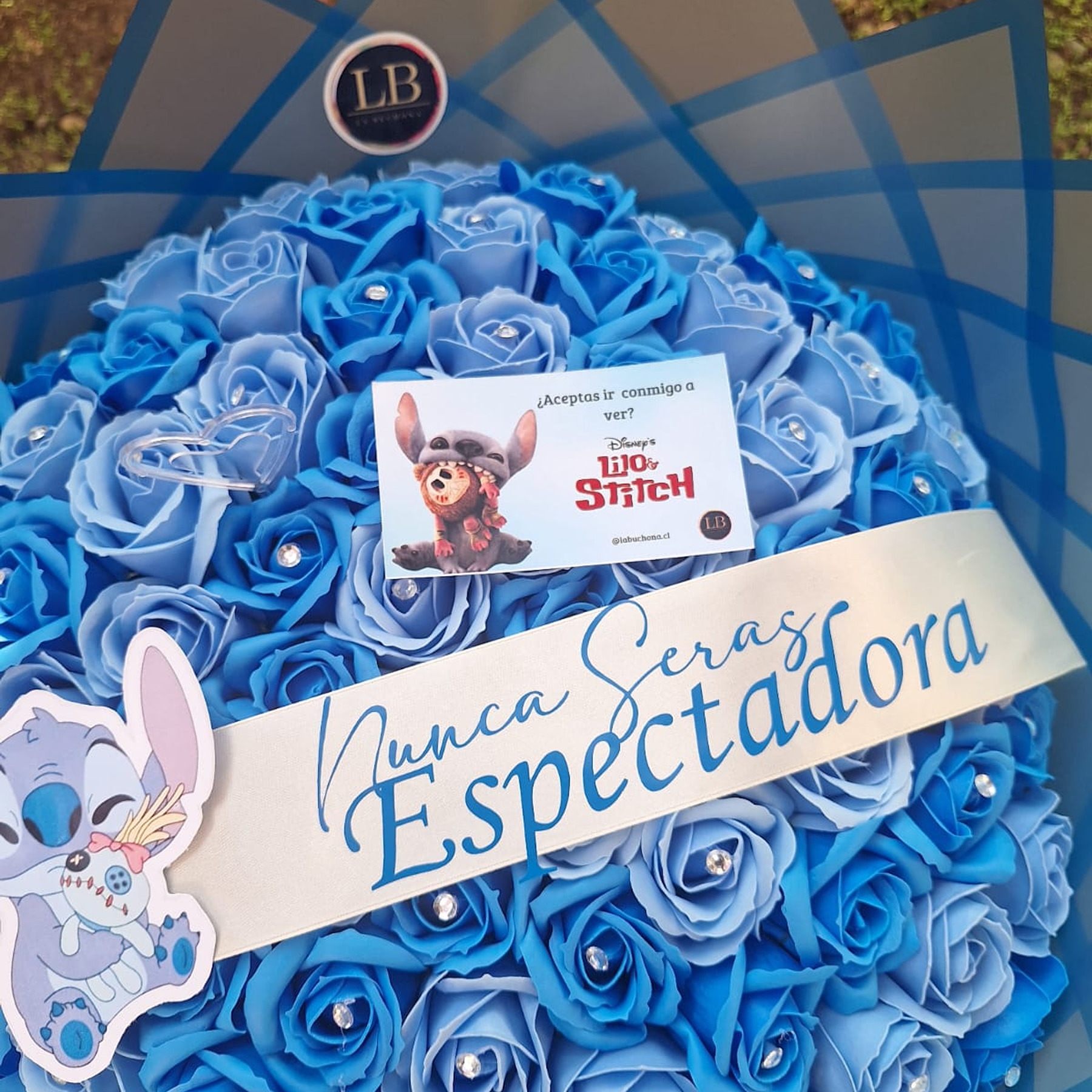 Ramo de 100 Rosas de Stitch  3
