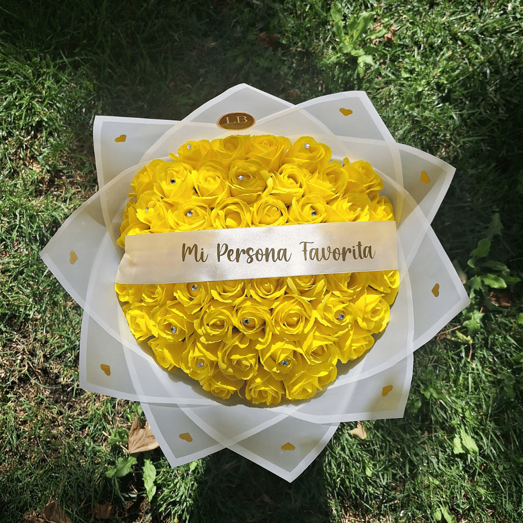 Ramo de 50 rosas eternas de cumpleaños  4