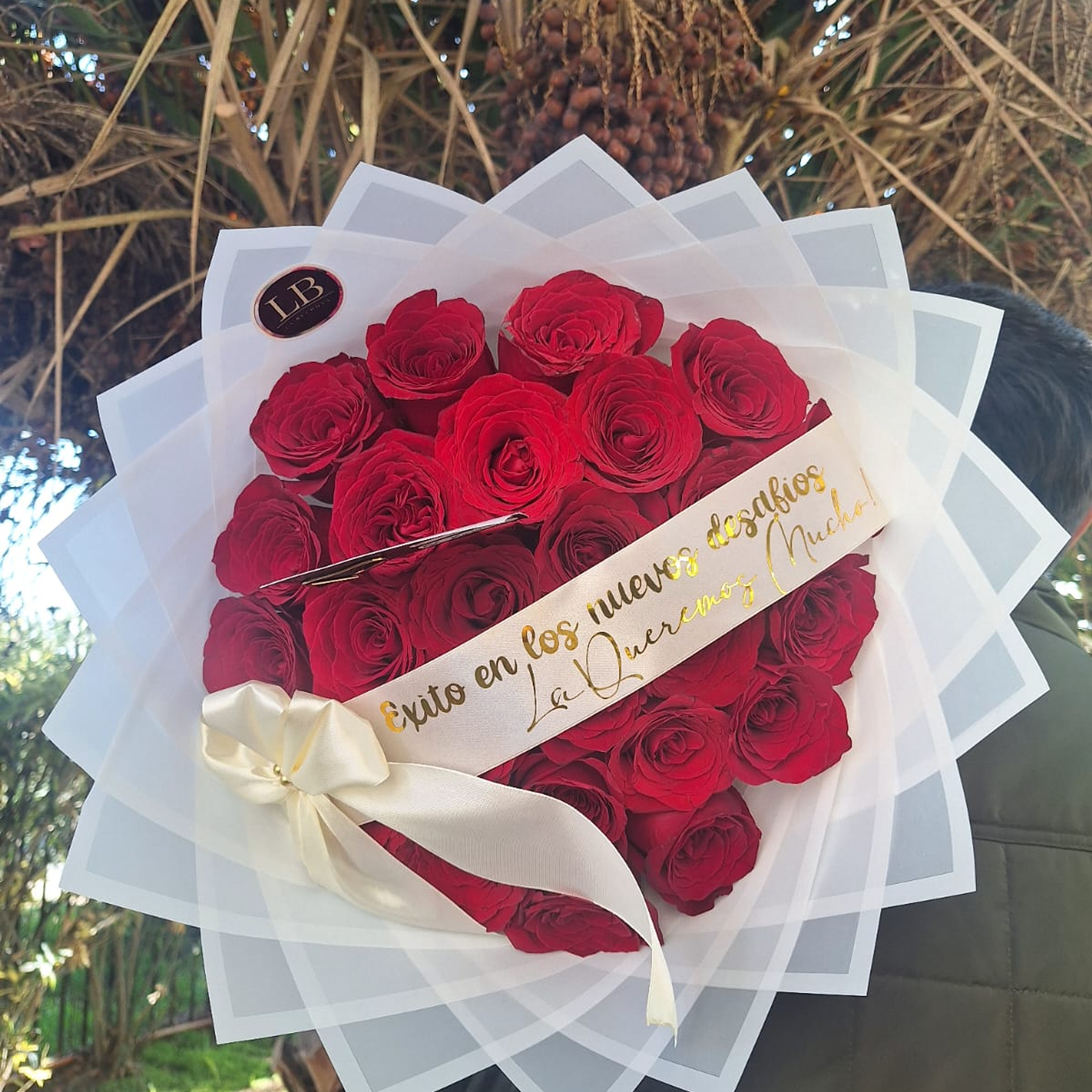 Ramo de 25 rosas  naturales  1