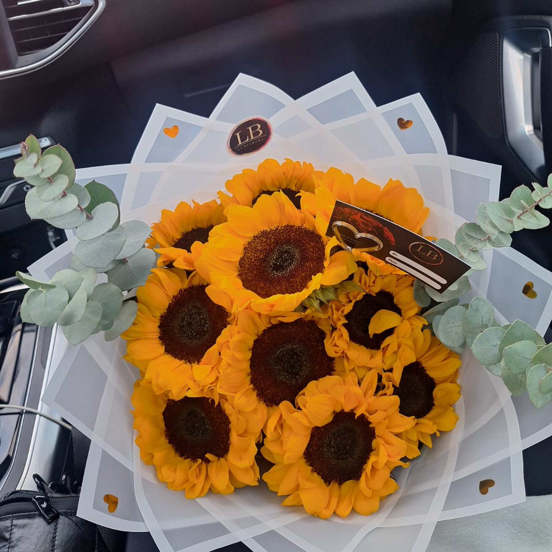 Ramo de 10 Girasoles con cinta personalizada  1
