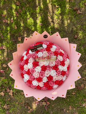 Ramo de 100 Rosas Eternas con Tonalidades Rosa 