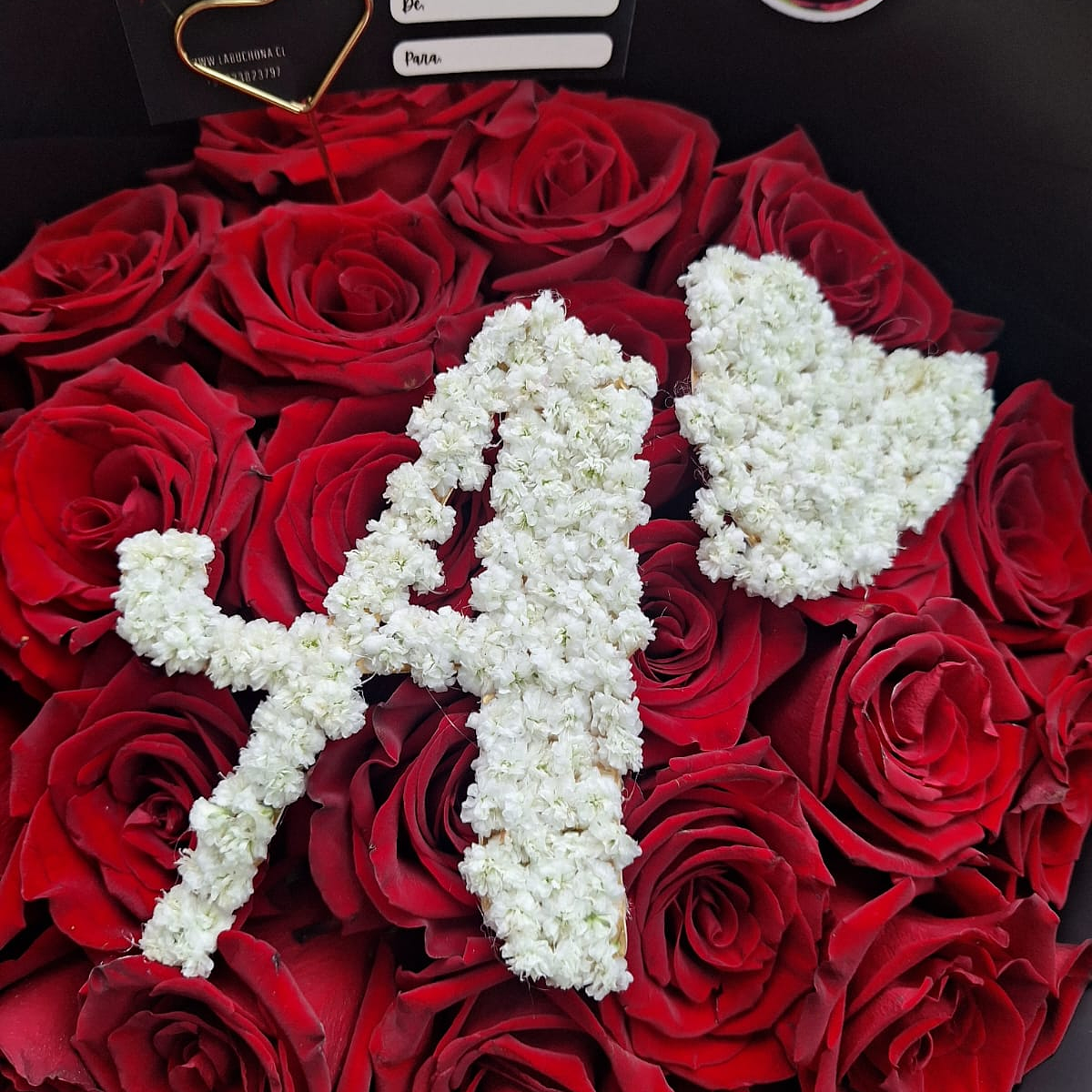 Ramo DE 25 Rosas Naturales con Inicial  2