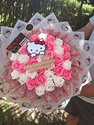 Ramo con billetes Hello Kitty 