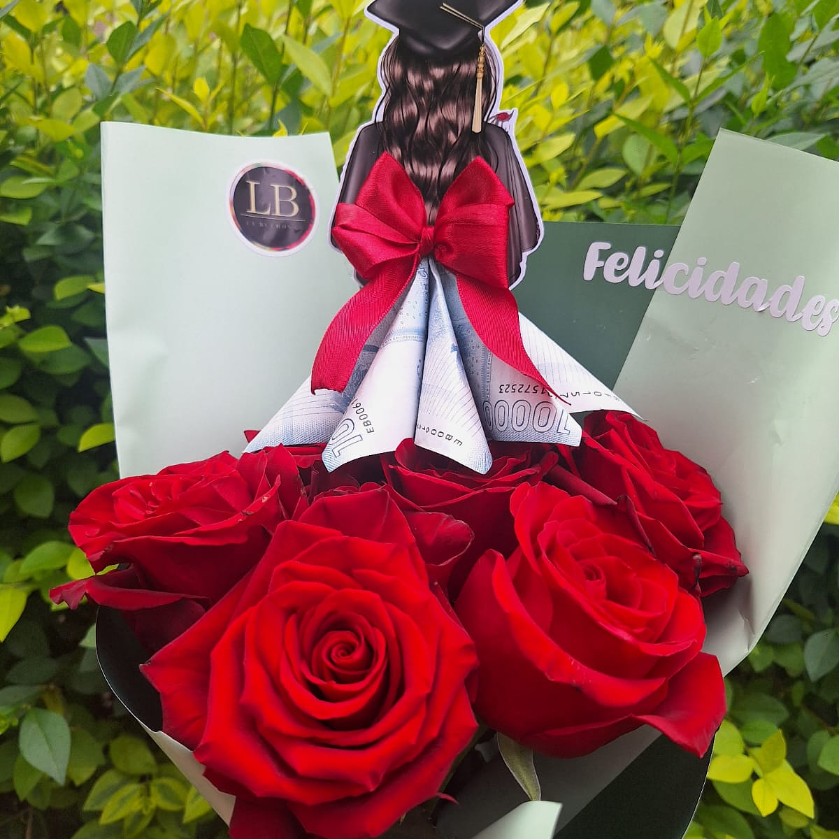 Ramo para la graduada  3