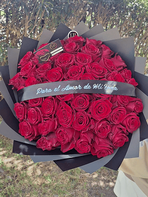 Ramo de 50 Rosas Naturales 