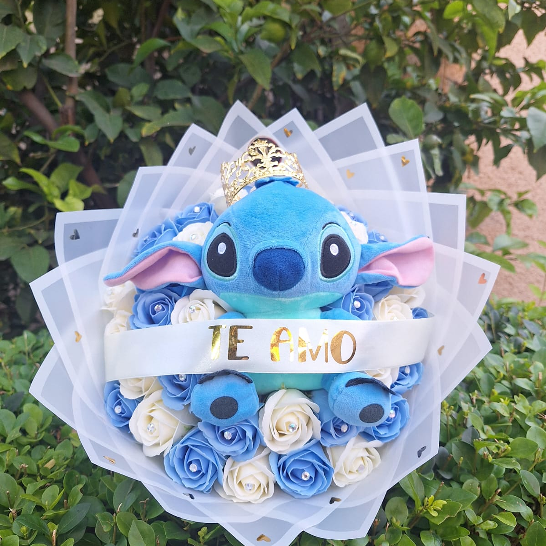 Ramo con peluche de Stitch  2