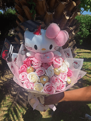 Ramo de Hello kitty + Bombones 