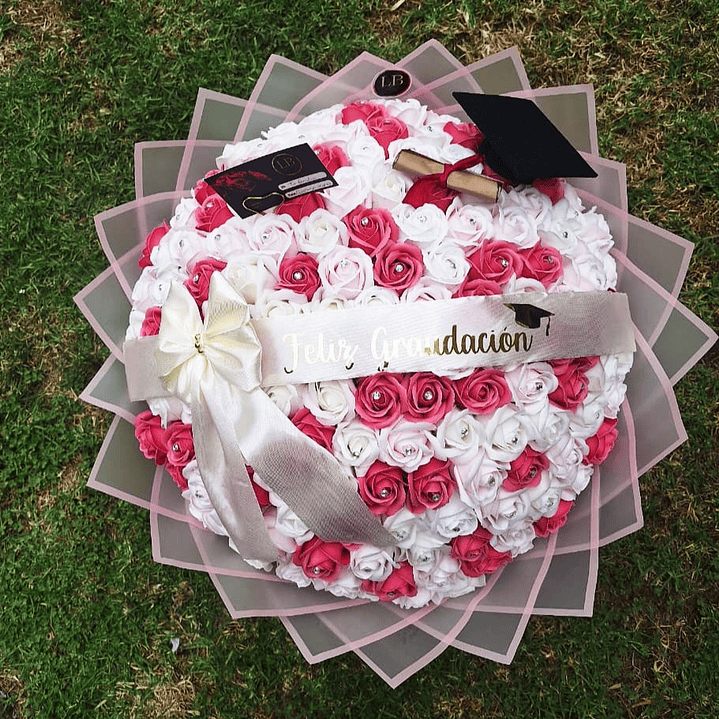 Ramo de 150 Rosas Eternas bicolor  1