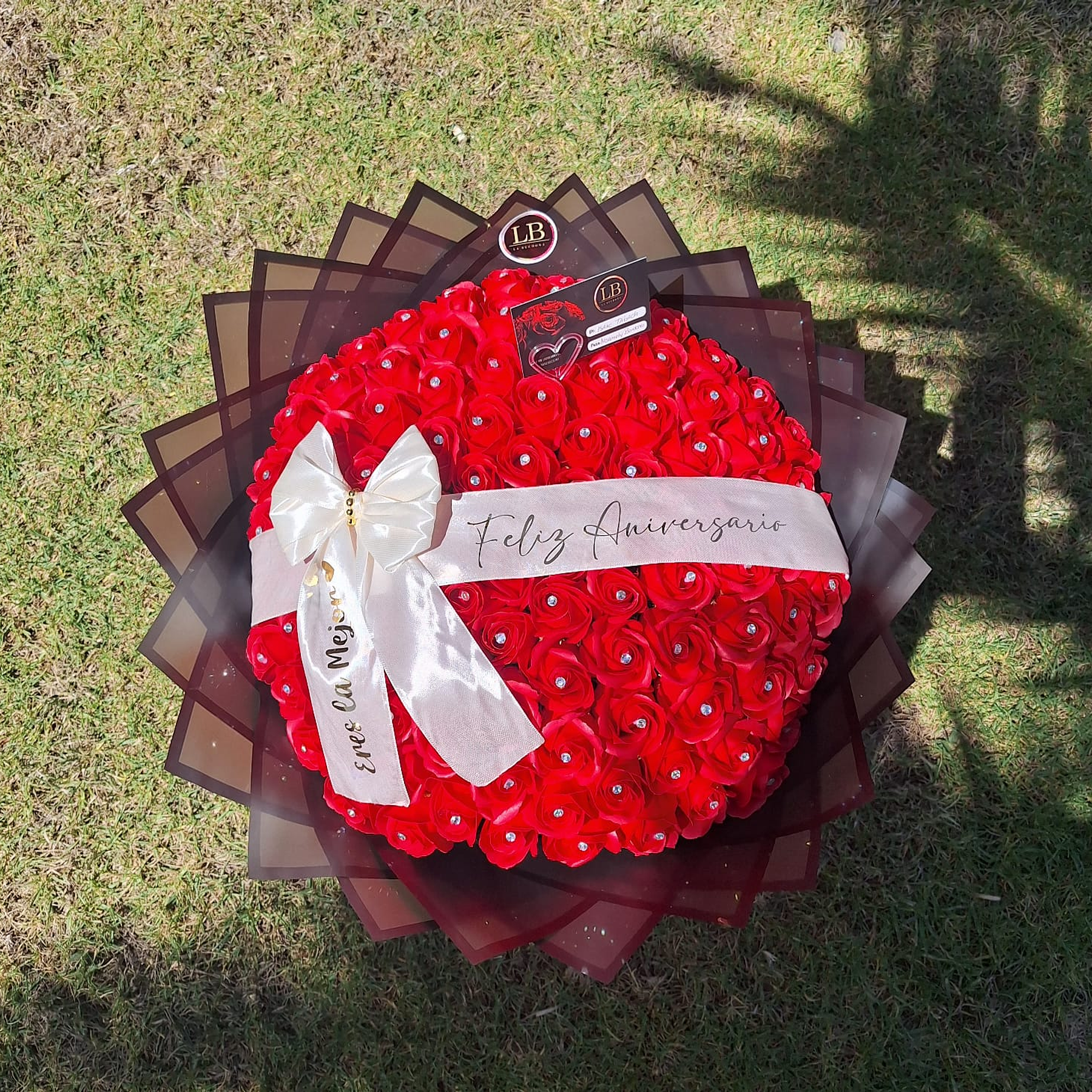 Buchon de 100 Rosas Eternas  1