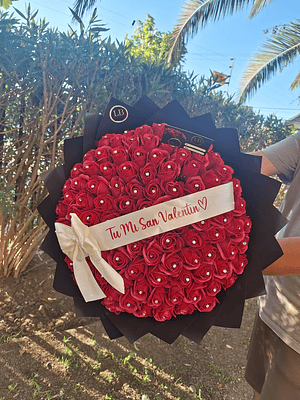 Buchon de 100 Rosas con Frase San valentin
