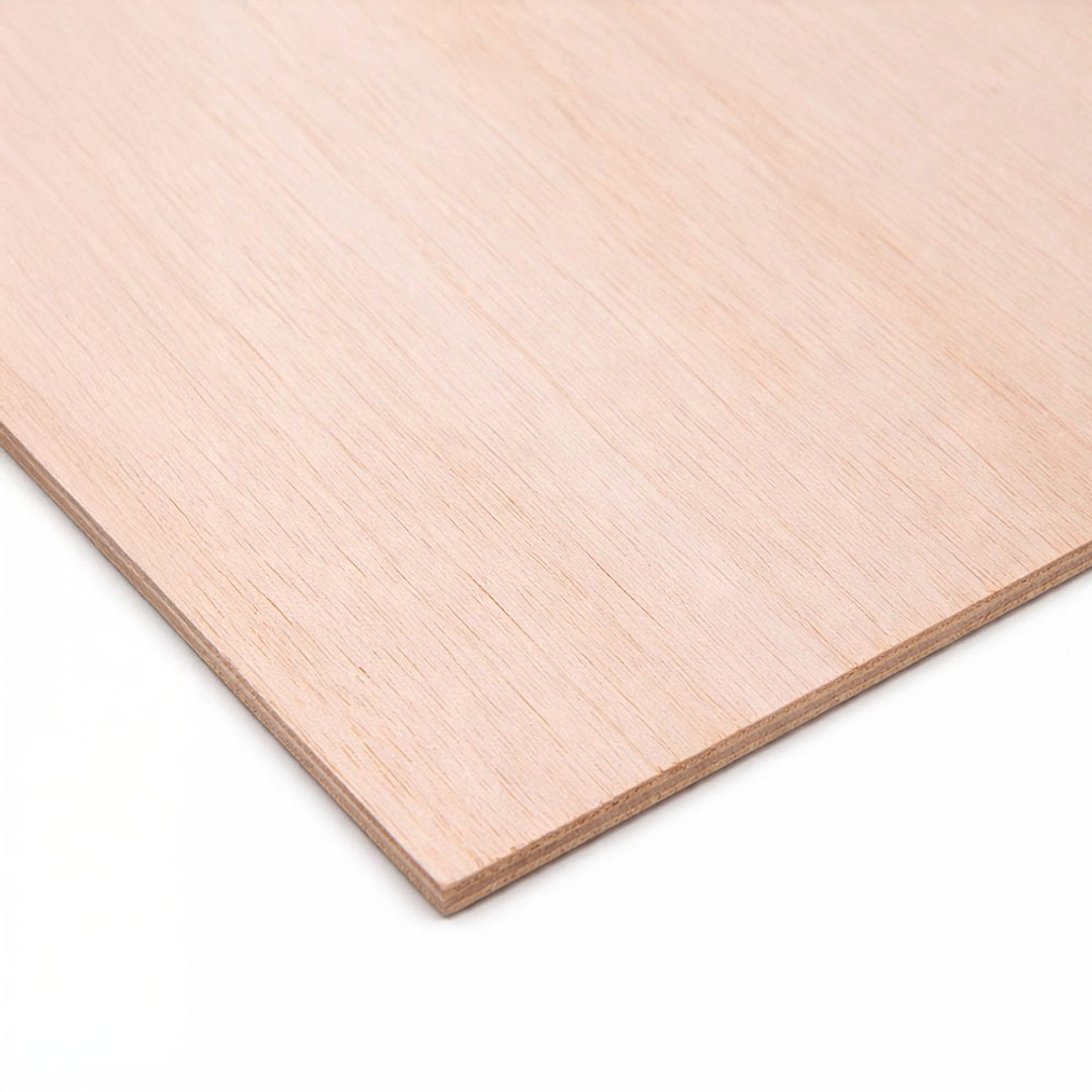 Terciado Eucaliptus Rosado 3 mm / 2,44 m x 1,22 m 1