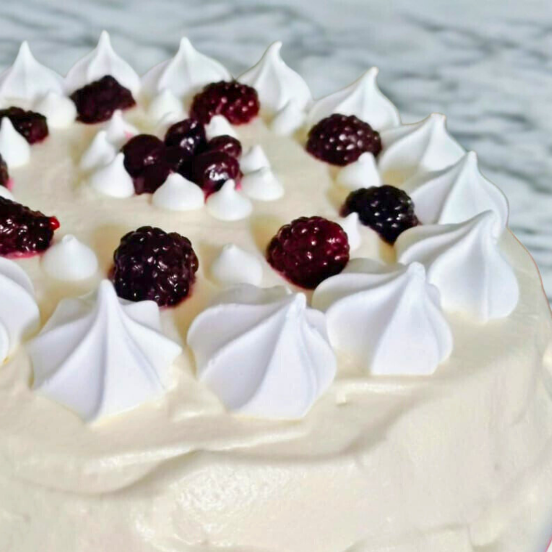 Torta Merengue Frutos Rojos 3