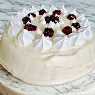 Torta Merengue Frutos Rojos