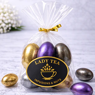 Huevos macizos de chocolate