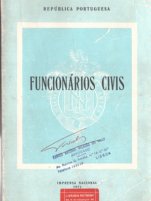 Funcionários civis