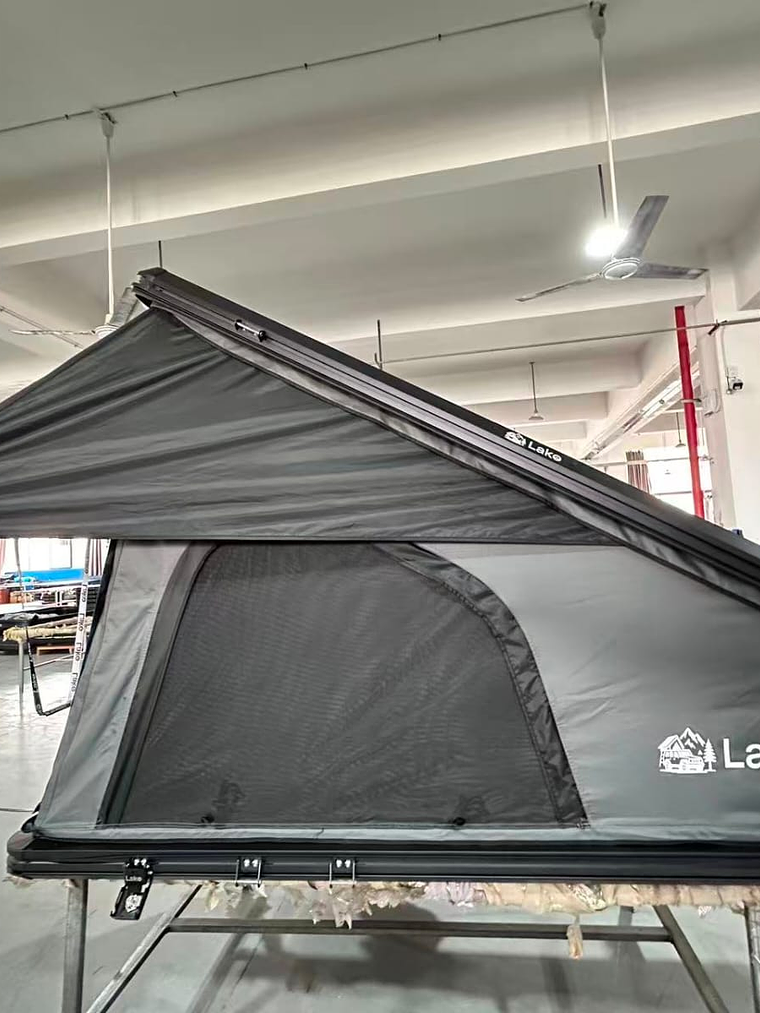 Carpa de Techo Triangular Premium - Modelo Huilo Huilo 1