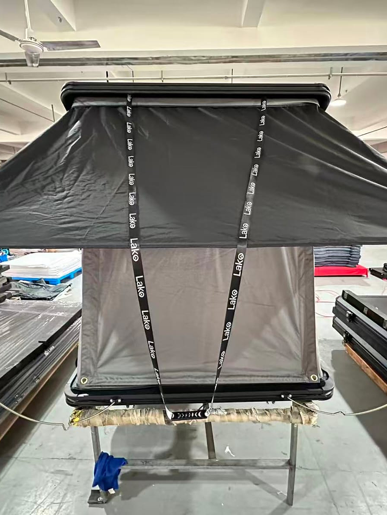 Carpa de Techo Triangular Premium - Modelo Huilo Huilo 4