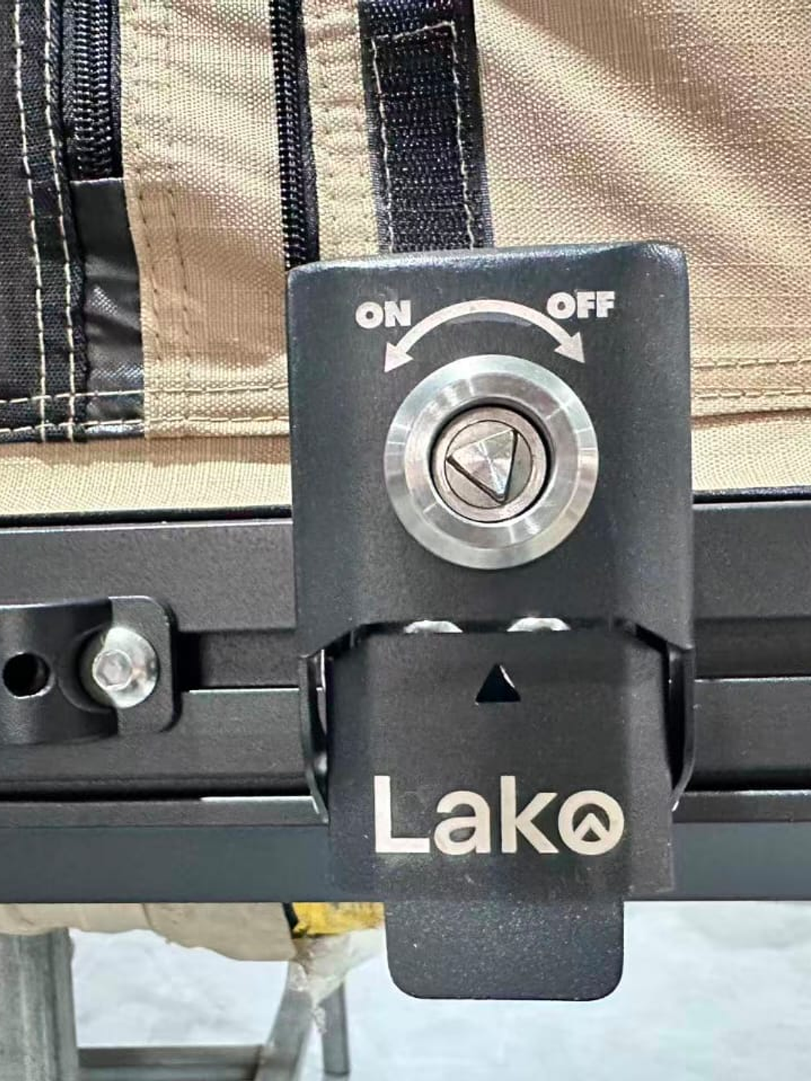 Carpa de Techo Rígida - Modelo Cochamó 5