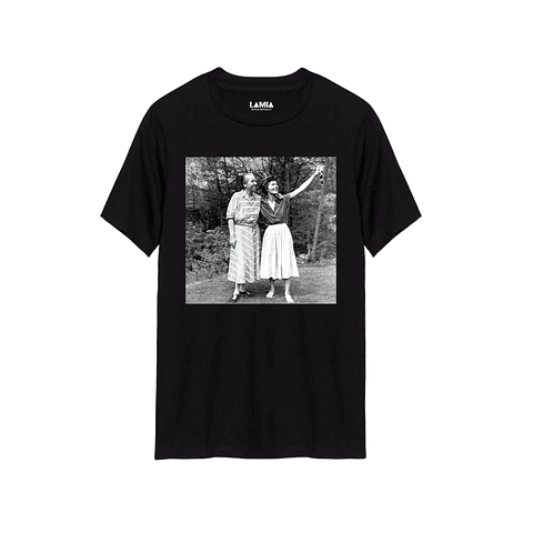 Polera Gabriela Mistral y Doris Dana Línea Premium #8