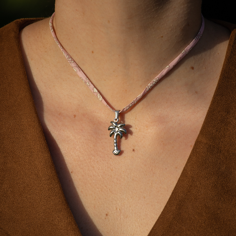 Collar | Seda Rosado Palmera 3