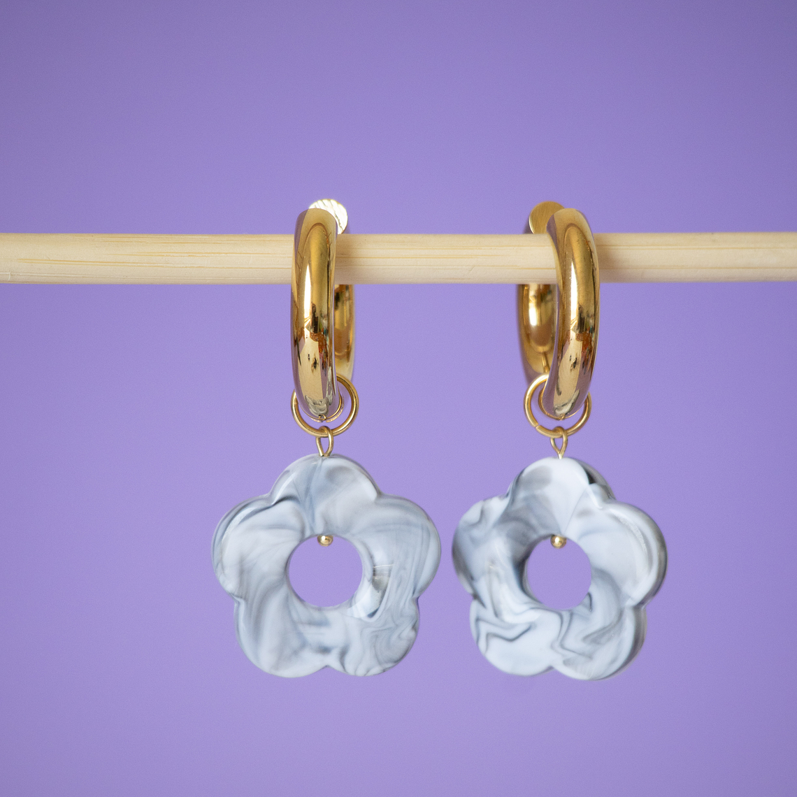 Charms Flores Colgantes Marmolado Base Gold 1