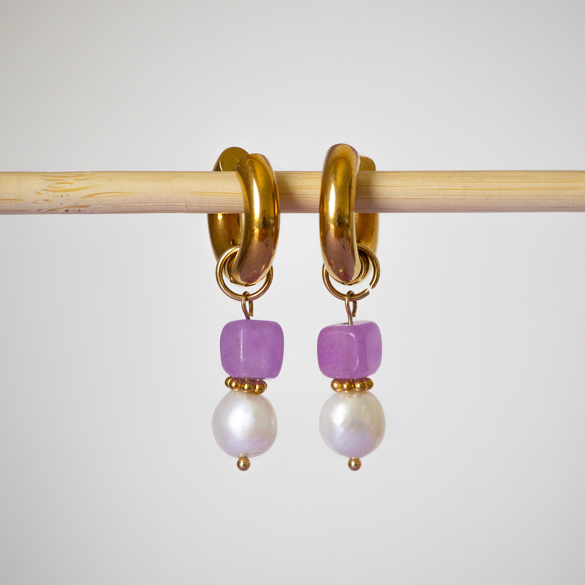 Charms Perla Piedra Lila Gold 1