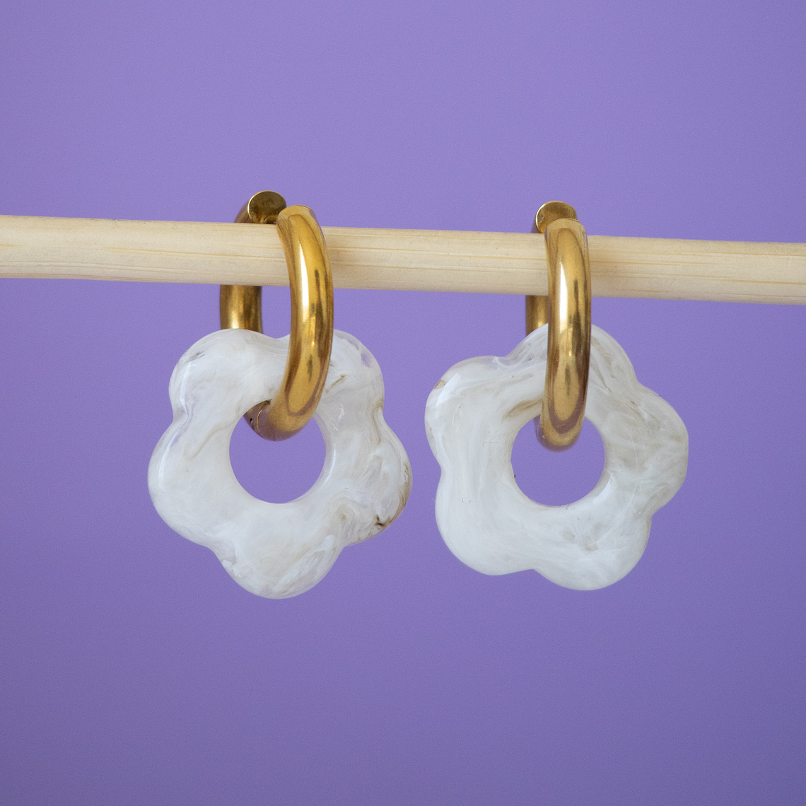 Charms Flores Resina Blancas 3