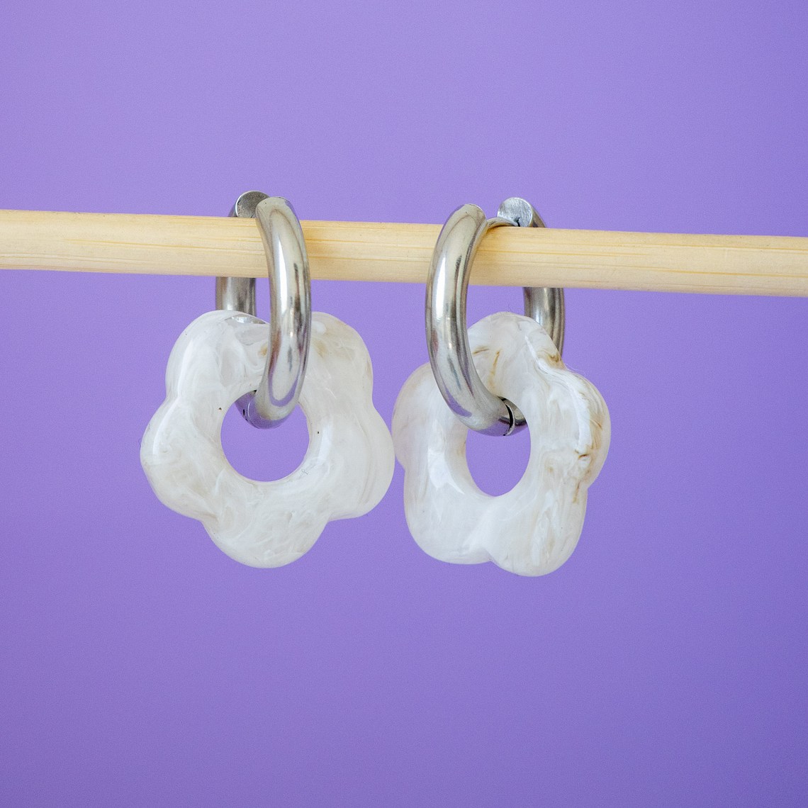 Charms Flores Resina Blancas 4