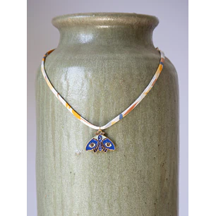 Collar | Seda Amarilis Mariposa Azul