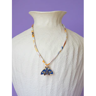 Collar | Seda Amarilis Mariposa Azul