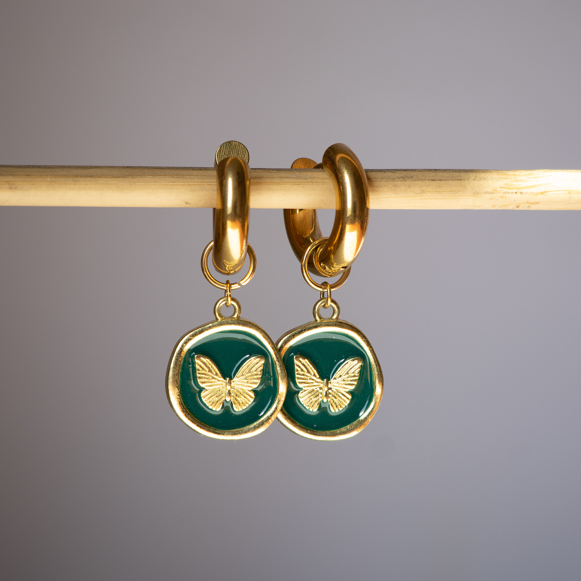 Charms Mariposa Petroleo 2