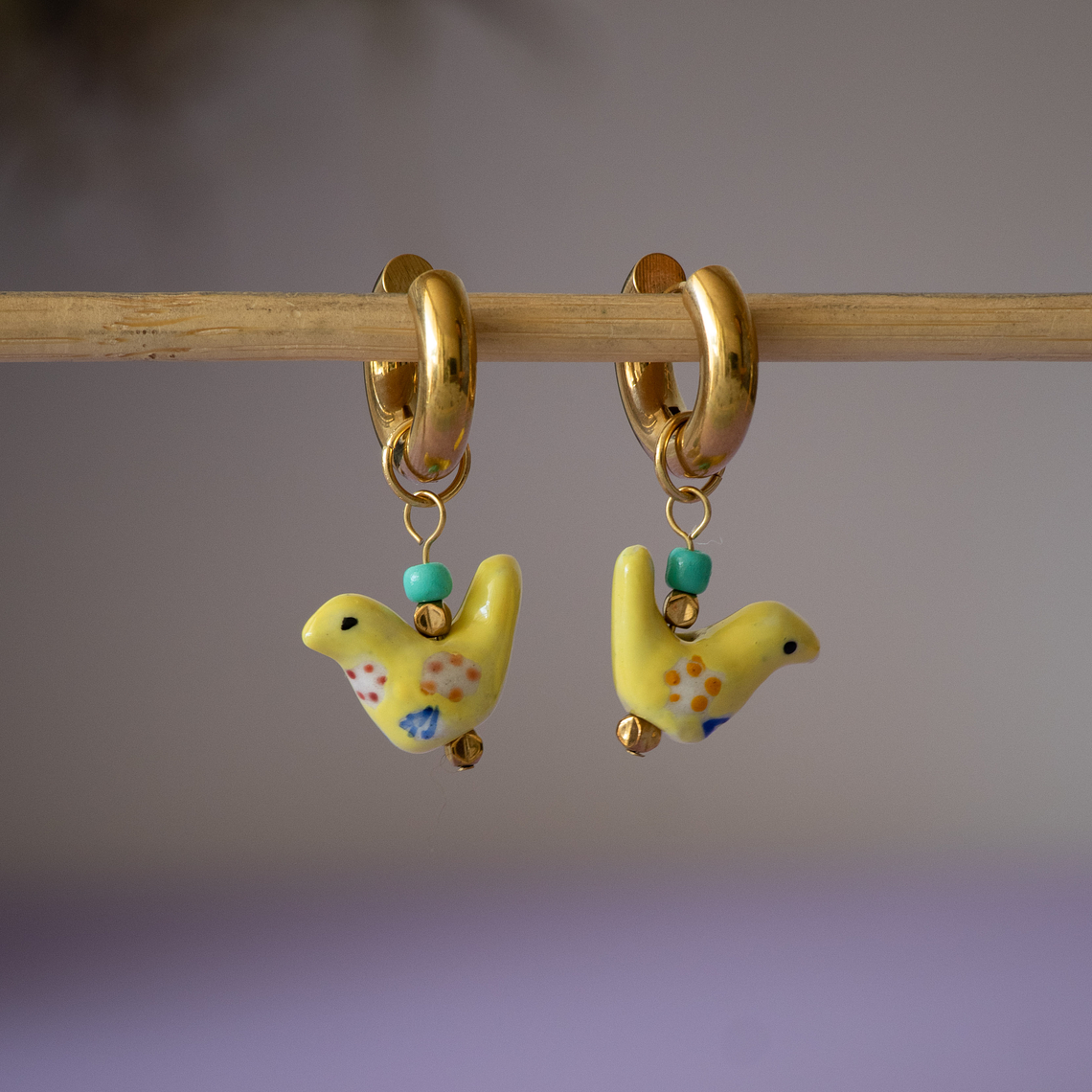 Charms Pájaro Cerámica Amarillo Gold 2