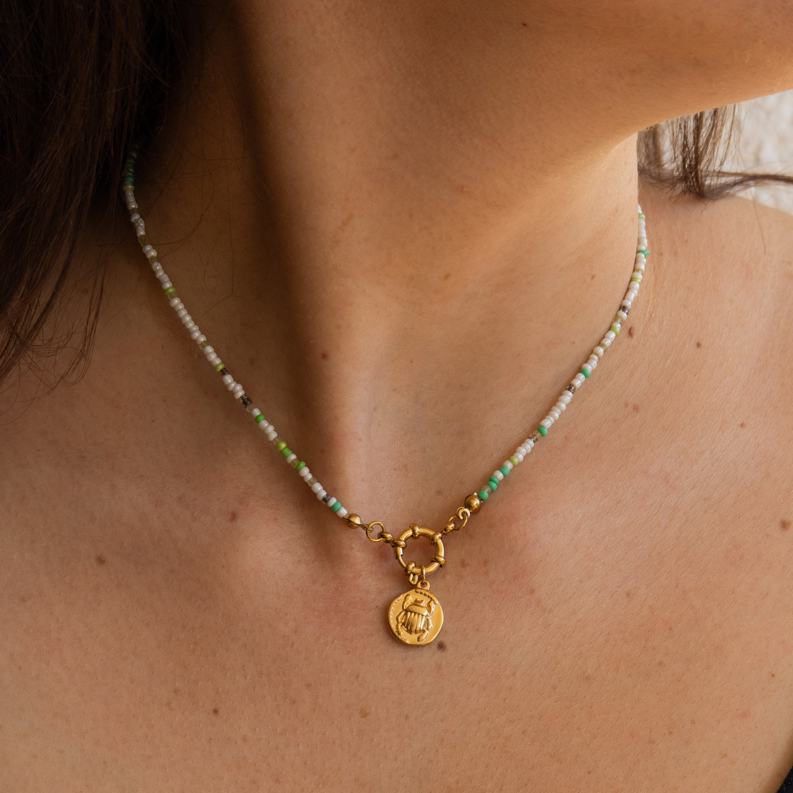 Collar | Mostacilla Escarabajo Green 1