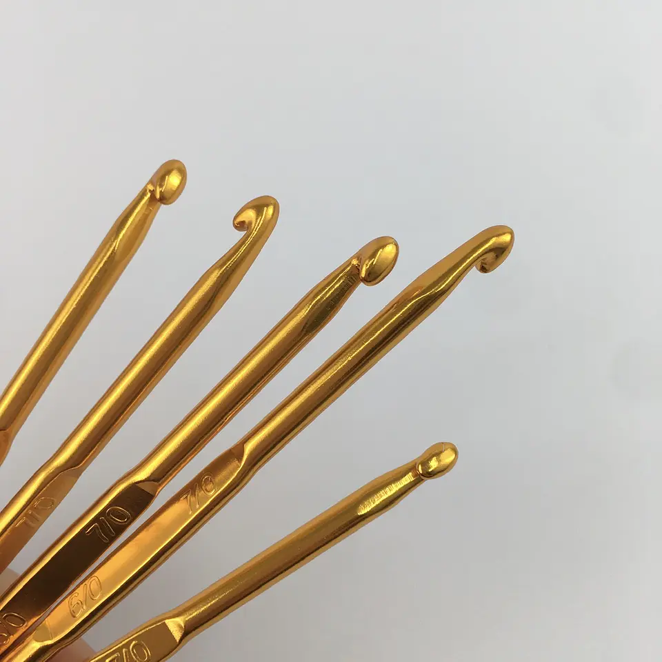 CROCHET DOBLE 6 - 7 mm. 2