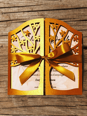 INVITACIÓN TROQUELADA NATURE